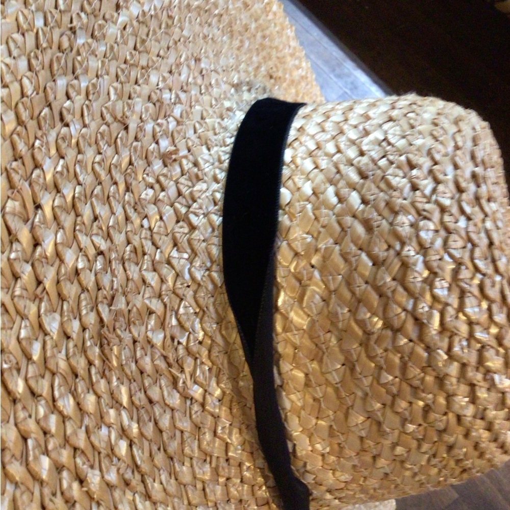 NEW! Rare Lack of Color Wide Brim Straw Sun Hat with Black velvet Tie - Picture 2 of 6